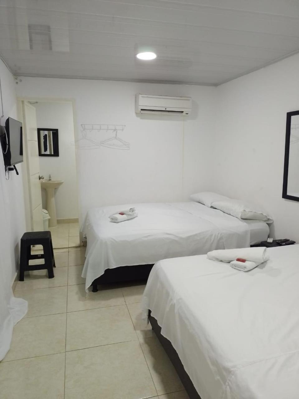 Hotel Maria Eugenia فاليدوبار المظهر الخارجي الصورة